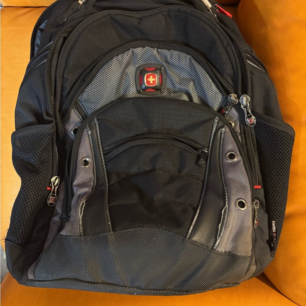 SwissGear  Backpack in Black and Gray